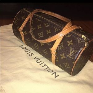 Louis Vuitton Papillon size 26